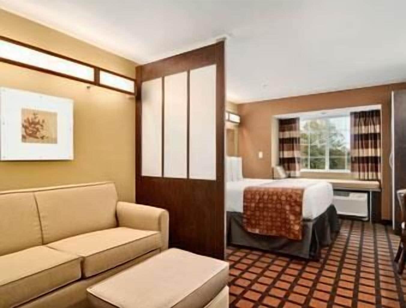 Microtel Inn & Suites By Wyndham אוזרק חדר תמונה